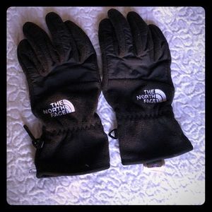 Women’s North Face Gloves